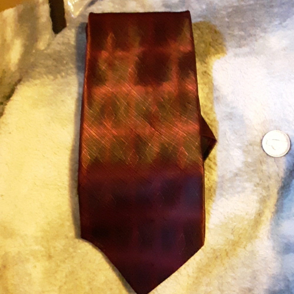 Croft & Barrow necktie diamond pattern used